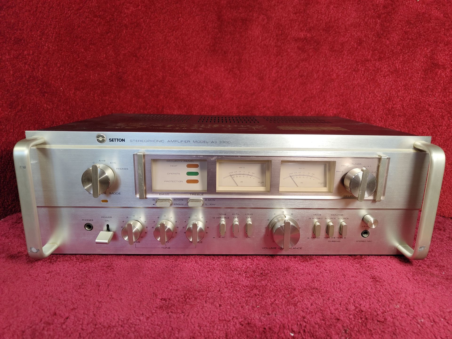 Amplificateur vintage à poignées