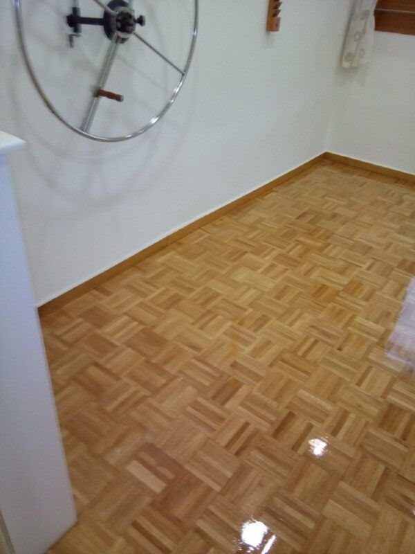 Τρίψιμο & Γυάλισμα ξύλινων Δαπέδων - Παρκετών