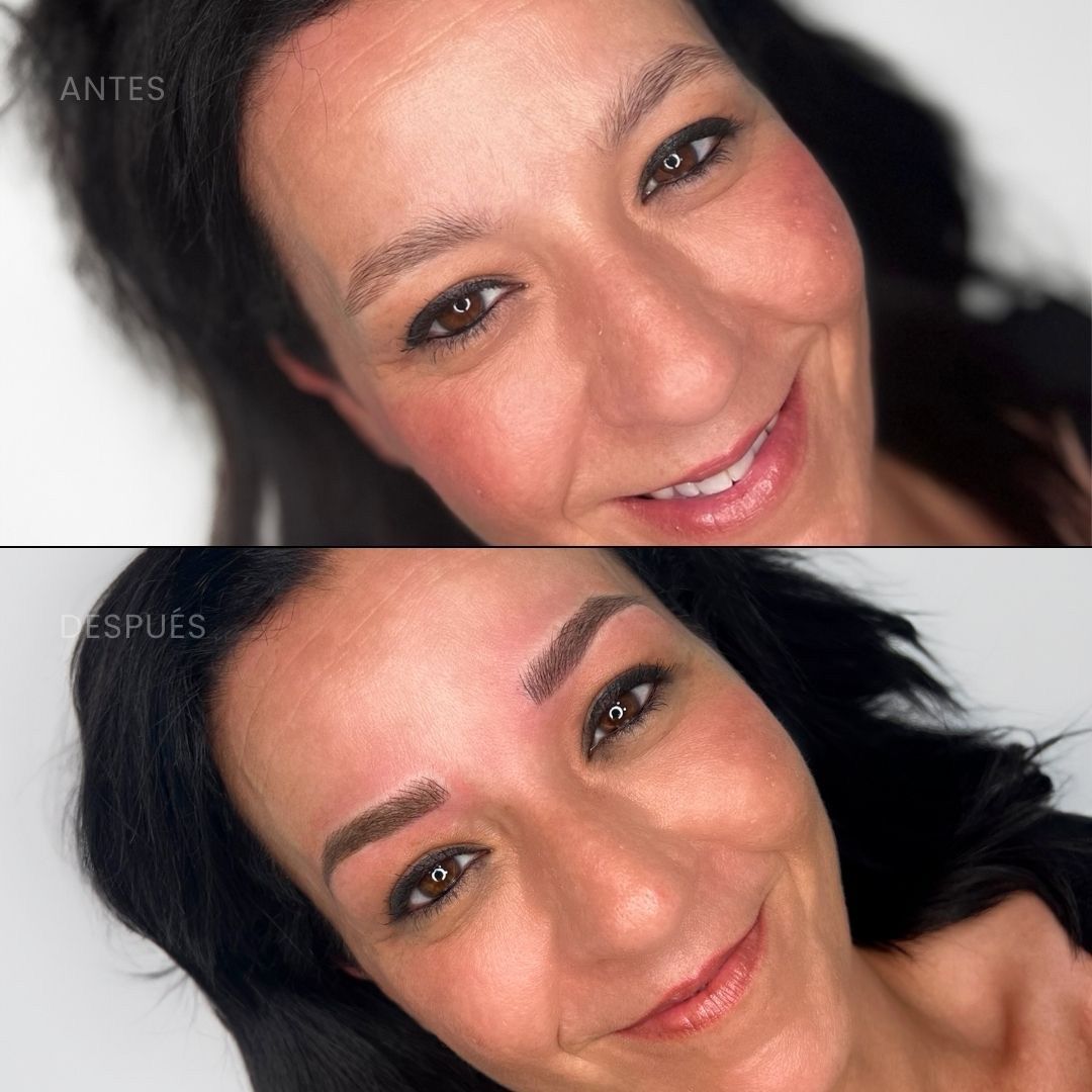 Fotos de antes y después de las cejas de una mujer. Arriba: cejas dispersas. Abajo: cejas rellenas y más oscuras. La mujer sonríe.