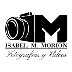 Logotipo negro: Icono de cámara combinado con la letra “M”, “Isabel M. Morion” y “Fotografías y Videos” en escritura.