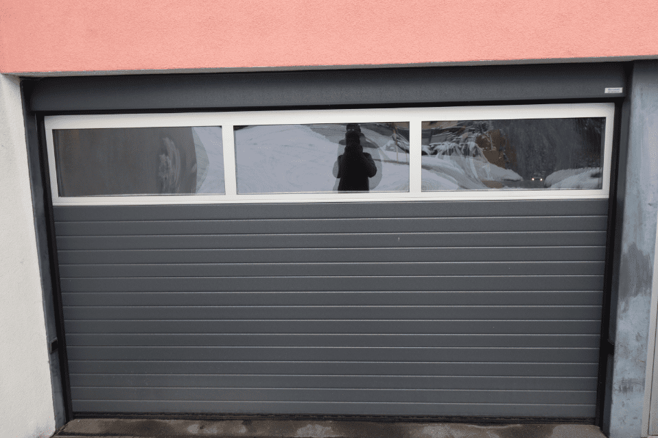 Bischoff Metall AG Garagentore