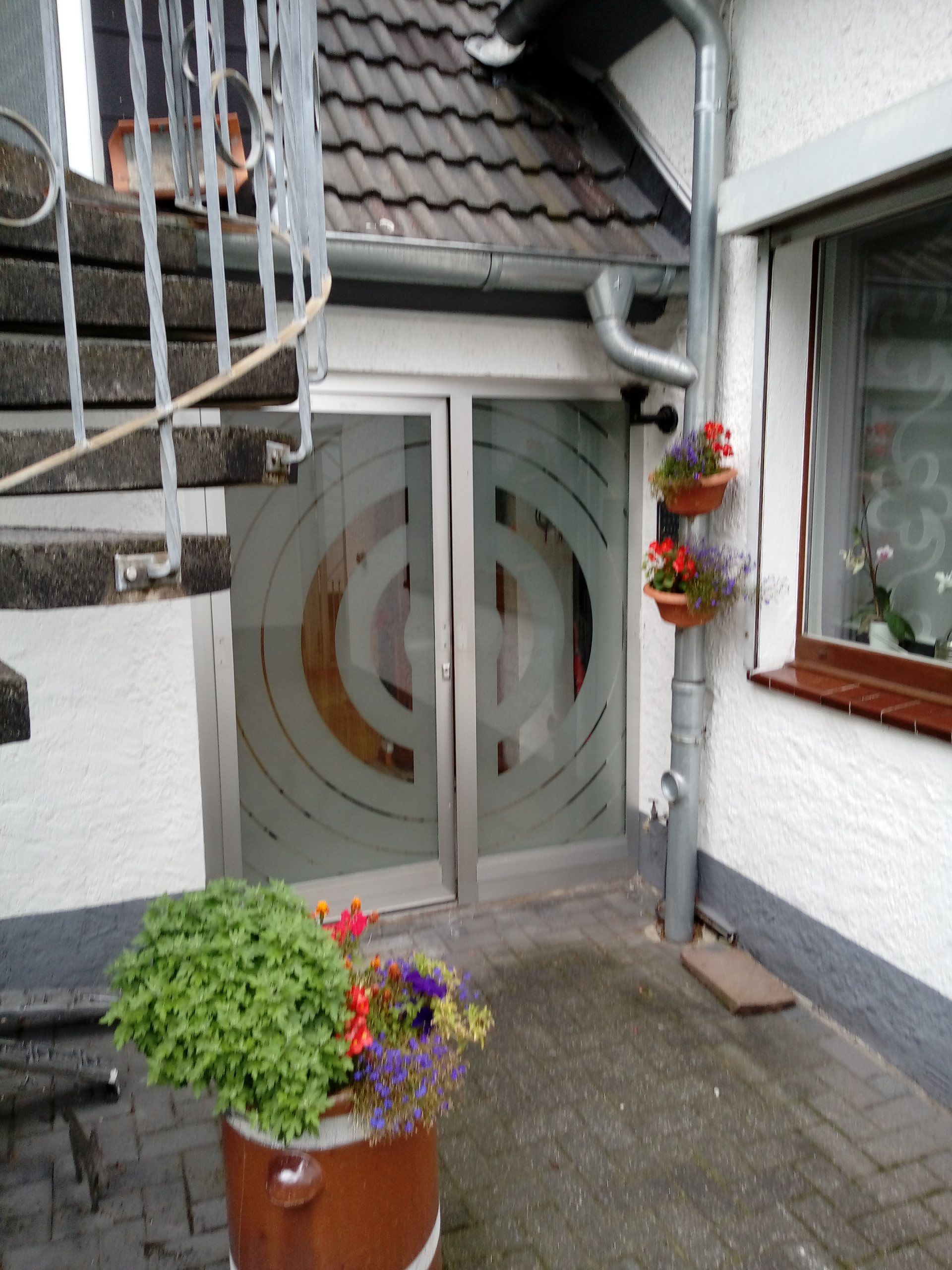 Haustür aus Glas mit Sandstrahl-Muster