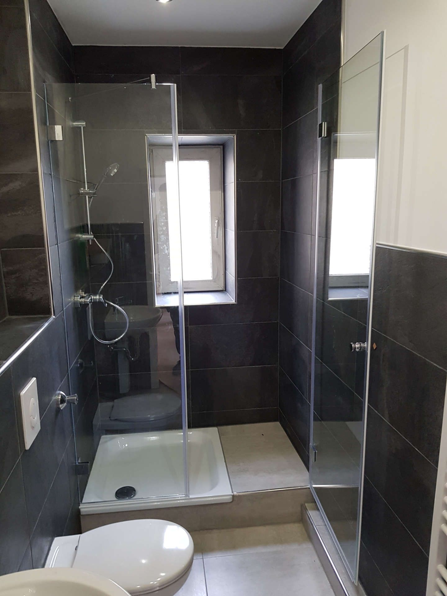 Duschabtrennung aus Glas