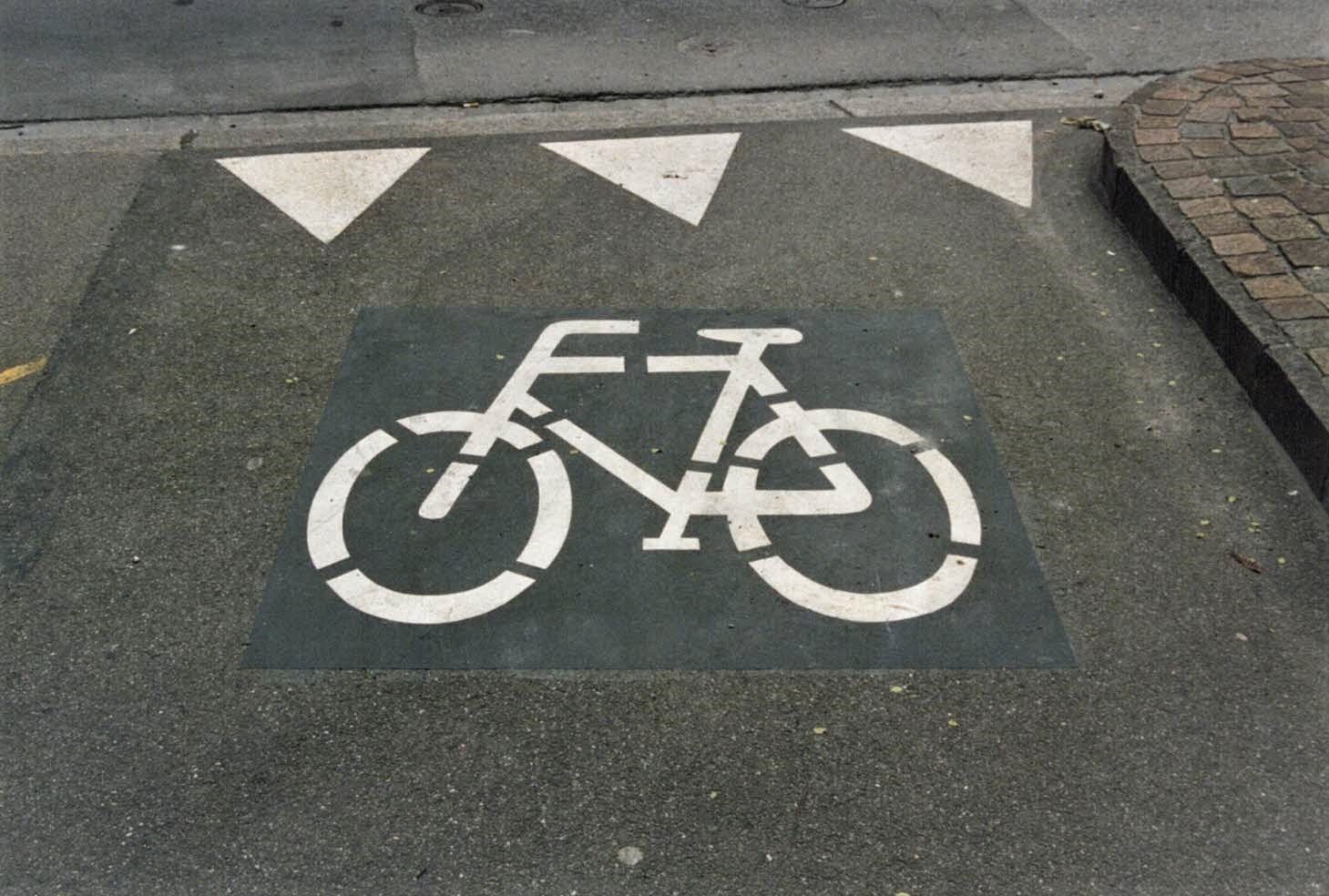 Strassensignierfarbe - Coverplast AG - Goldach