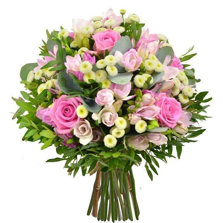 Bouquet de roses roses et blanches, de tulipes et de verdure, liés ensemble par les tiges.