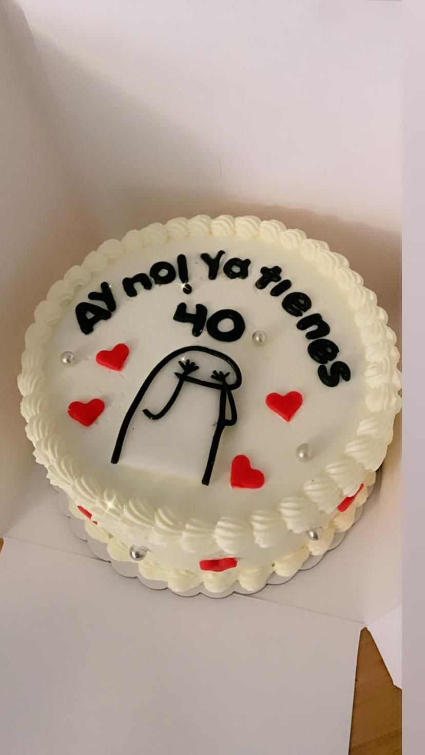 Un pastel que dice ¡ay no! ¡Sí, gracias! 40 en él