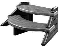 Marchepied en plastique noir et gris à deux marches pour l'accessibilité, doté de marches nervurées et de pieds inclinés.