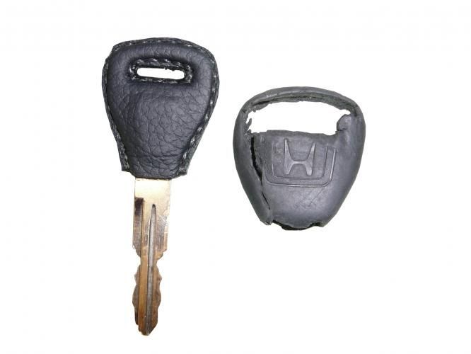 Schluesseleinfassung aus Leder - Atelier Eve in Effretikon