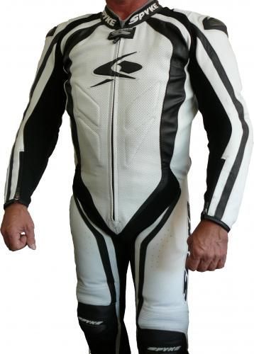 Kombi enger eingenaeht - Atelier Eve in Effretikon