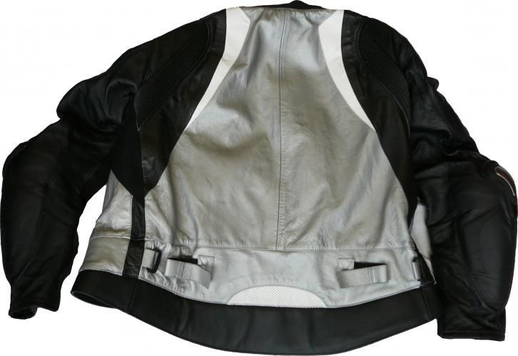 Jacke verlaengert - Atelier Eve in Effretikon