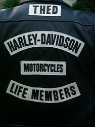 Motorradbekleidung - Atelier Eve in Effretikon