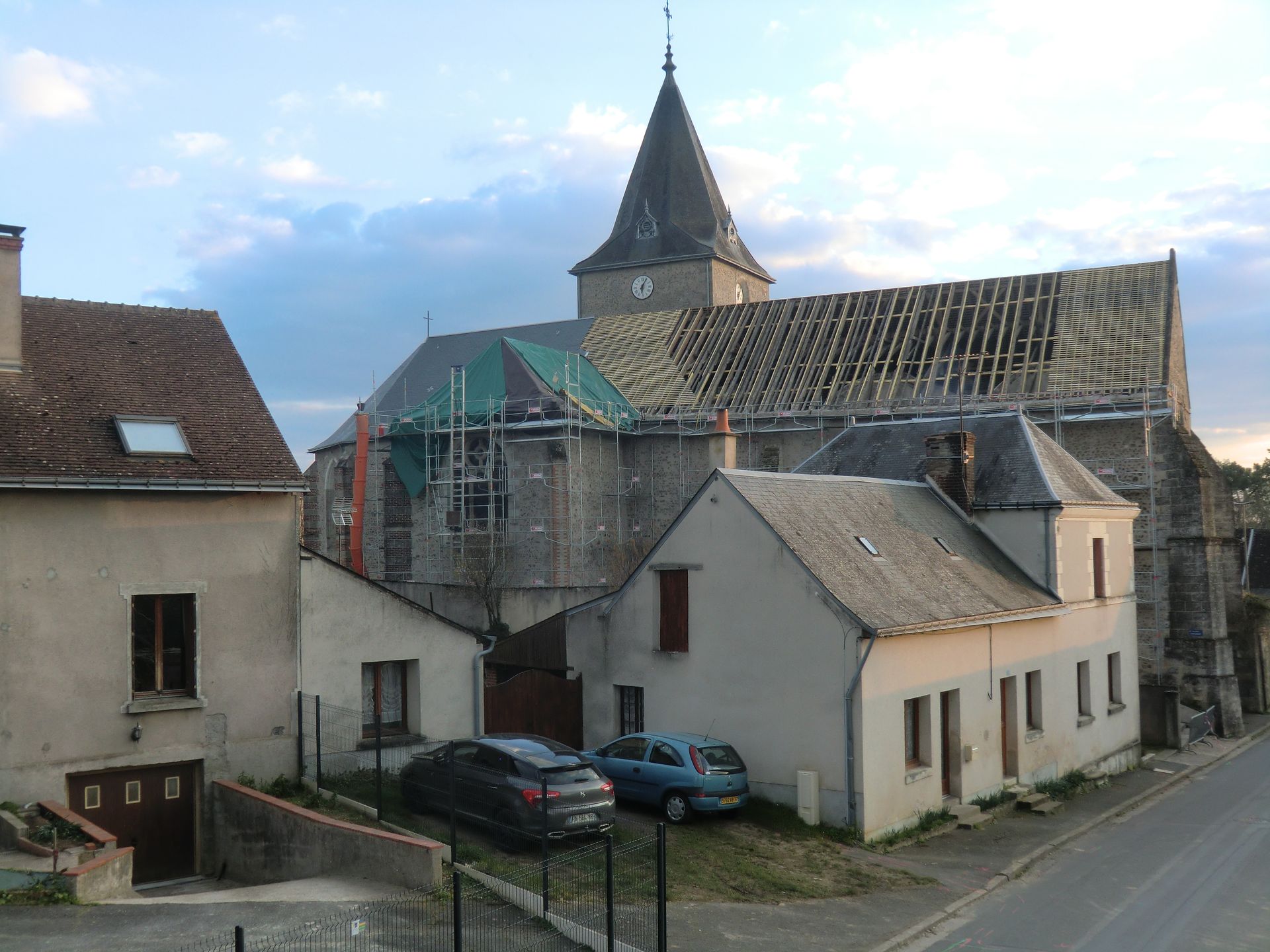 Église en cours de construction