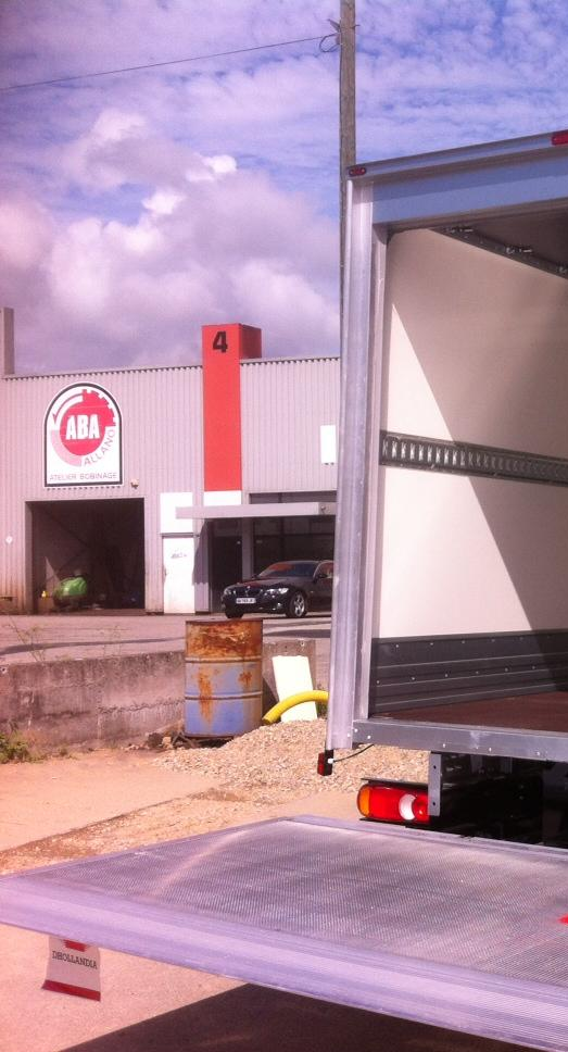 20170309 Caisse & Hayon élévateur Rabattable (4)