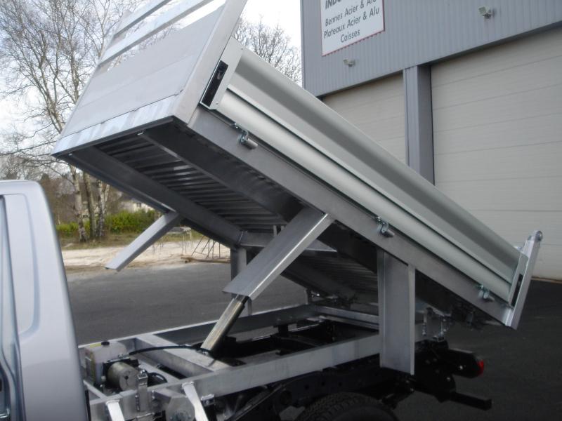 3 Benne aluminium RIO sur Pick Up - 2008 12 03 PRESTIGE AUTO-BENNE ALU 006-1.jpg