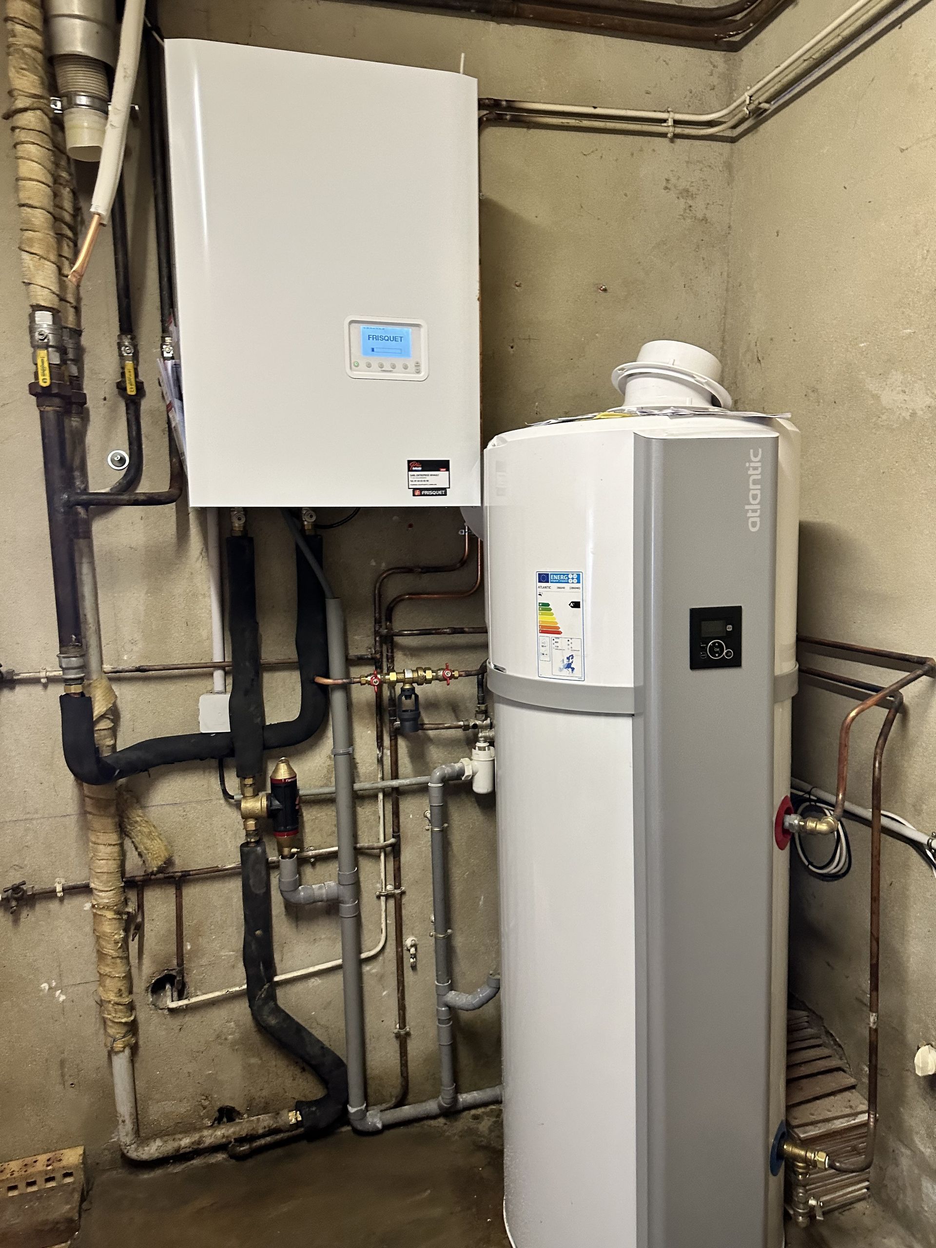 Une chaudière installée dans la cave