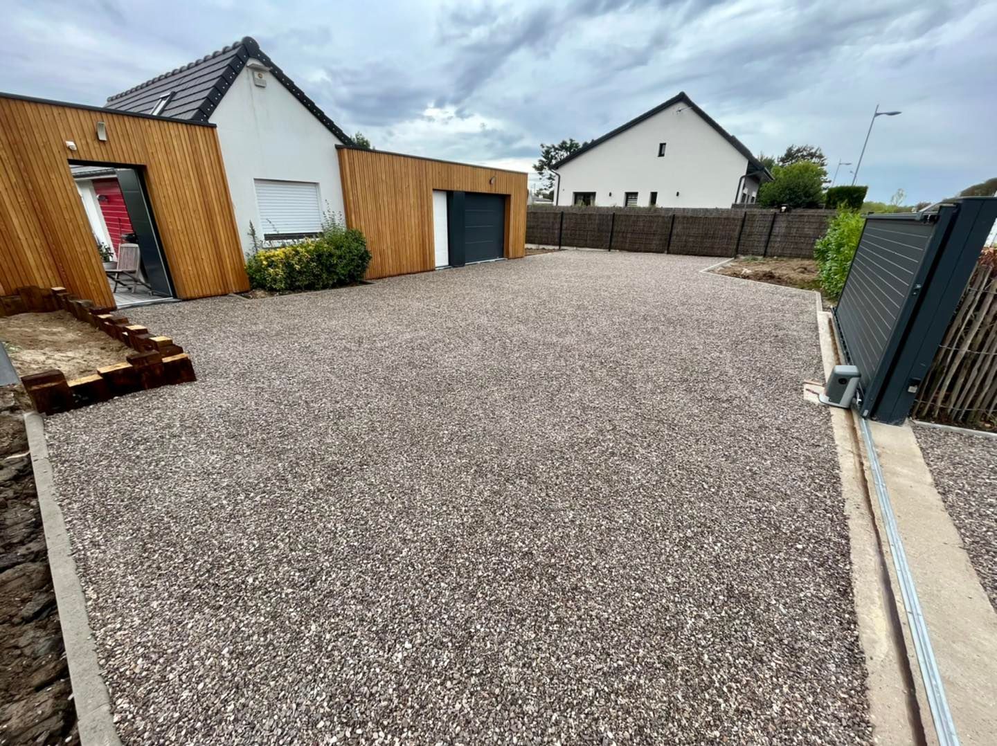 Aménagement d'une cour en gravier