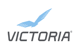 Das Hartje-Logo zeigt den Markennamen in weißen Buchstaben auf einem blauen Rechteck, links daneben befindet sich ein kreisförmiges Emblem.