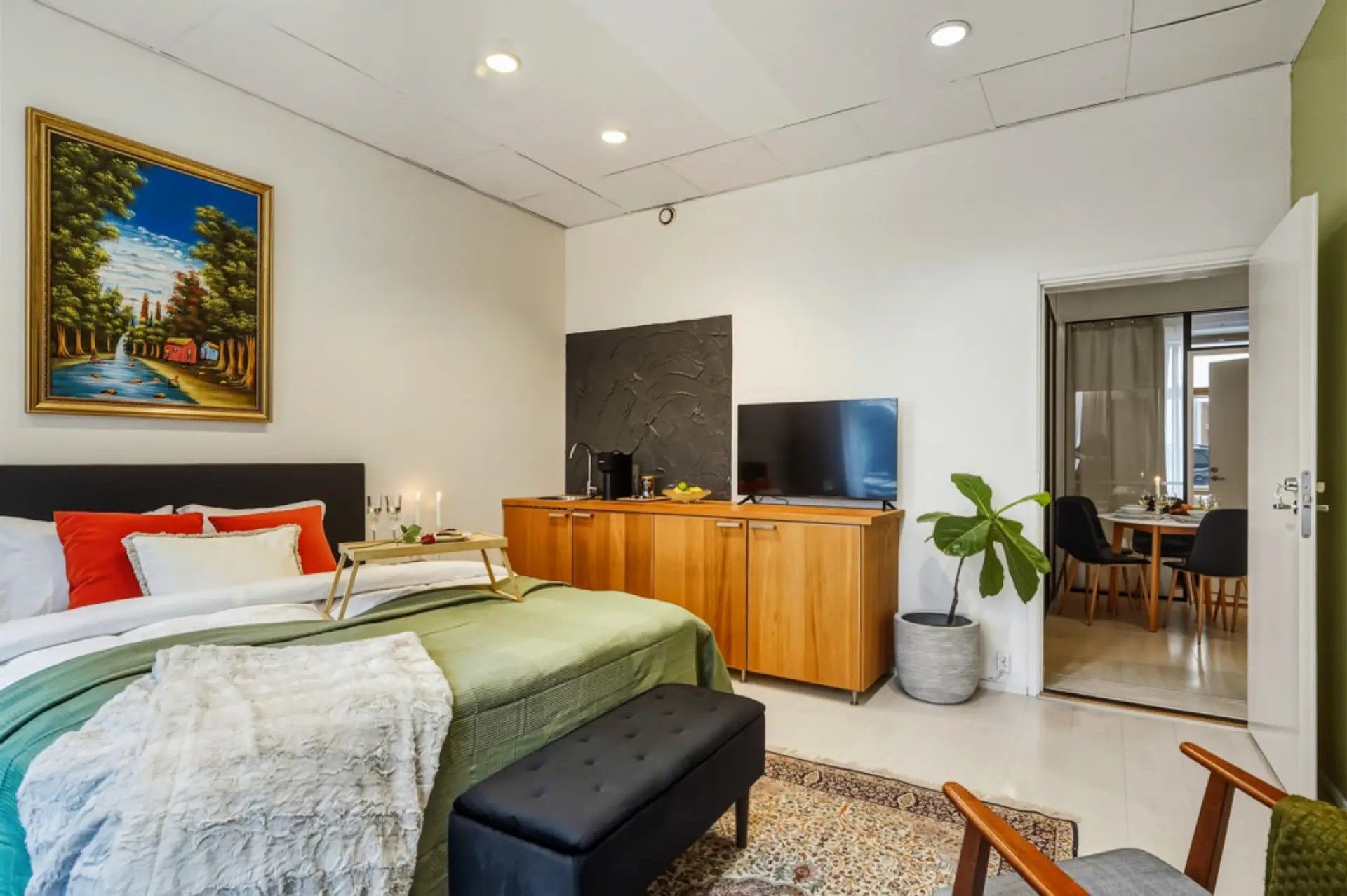 Luxhousing City Hostel