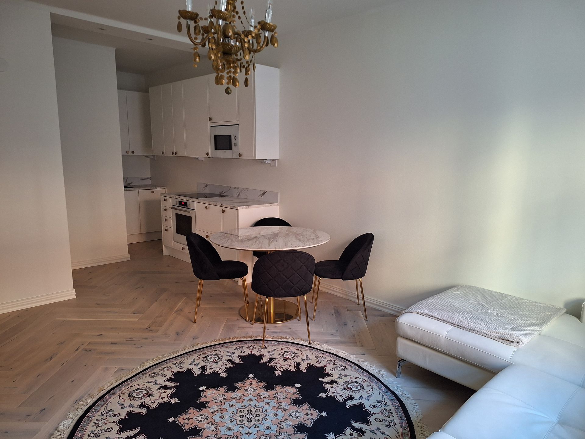One bedroom city center luxury apartment
