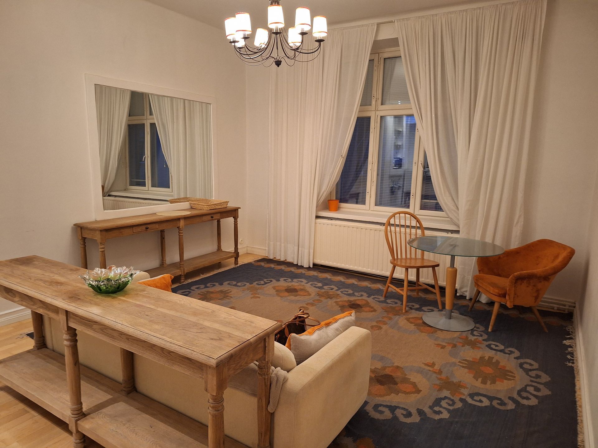 Ullanlinnan keskustakaksio