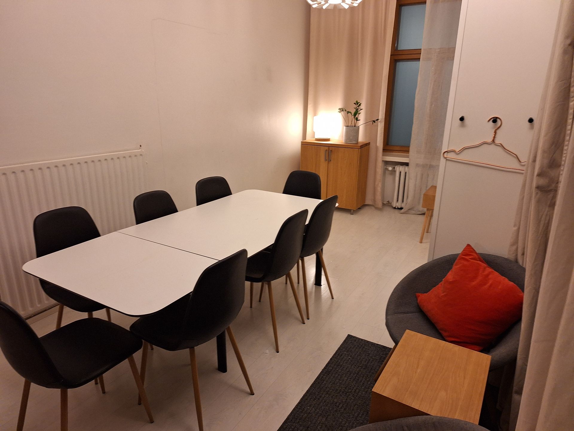 Luxhousing City Hostel