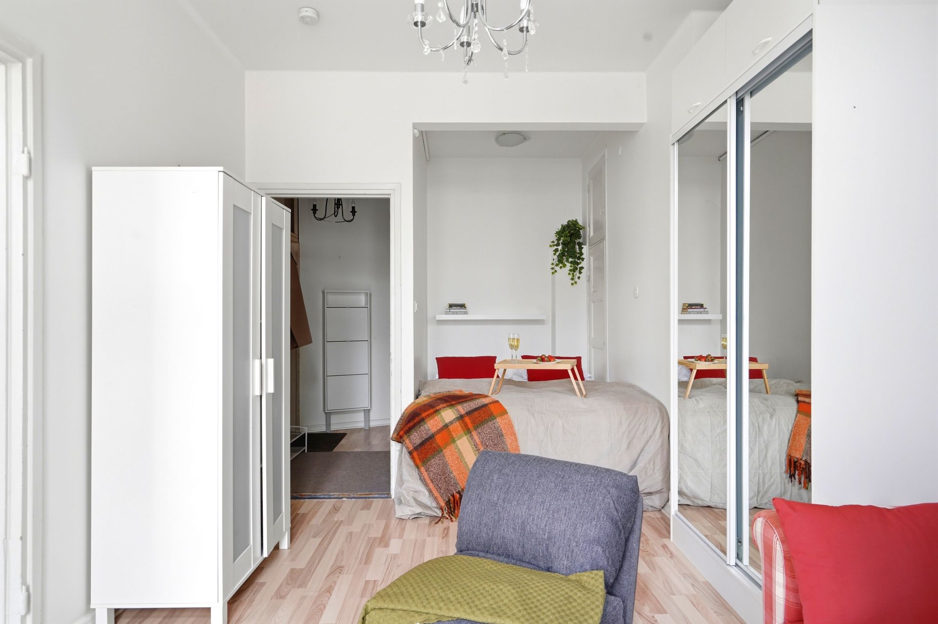 Ydinkeskustayksiö isolla parvekkeella