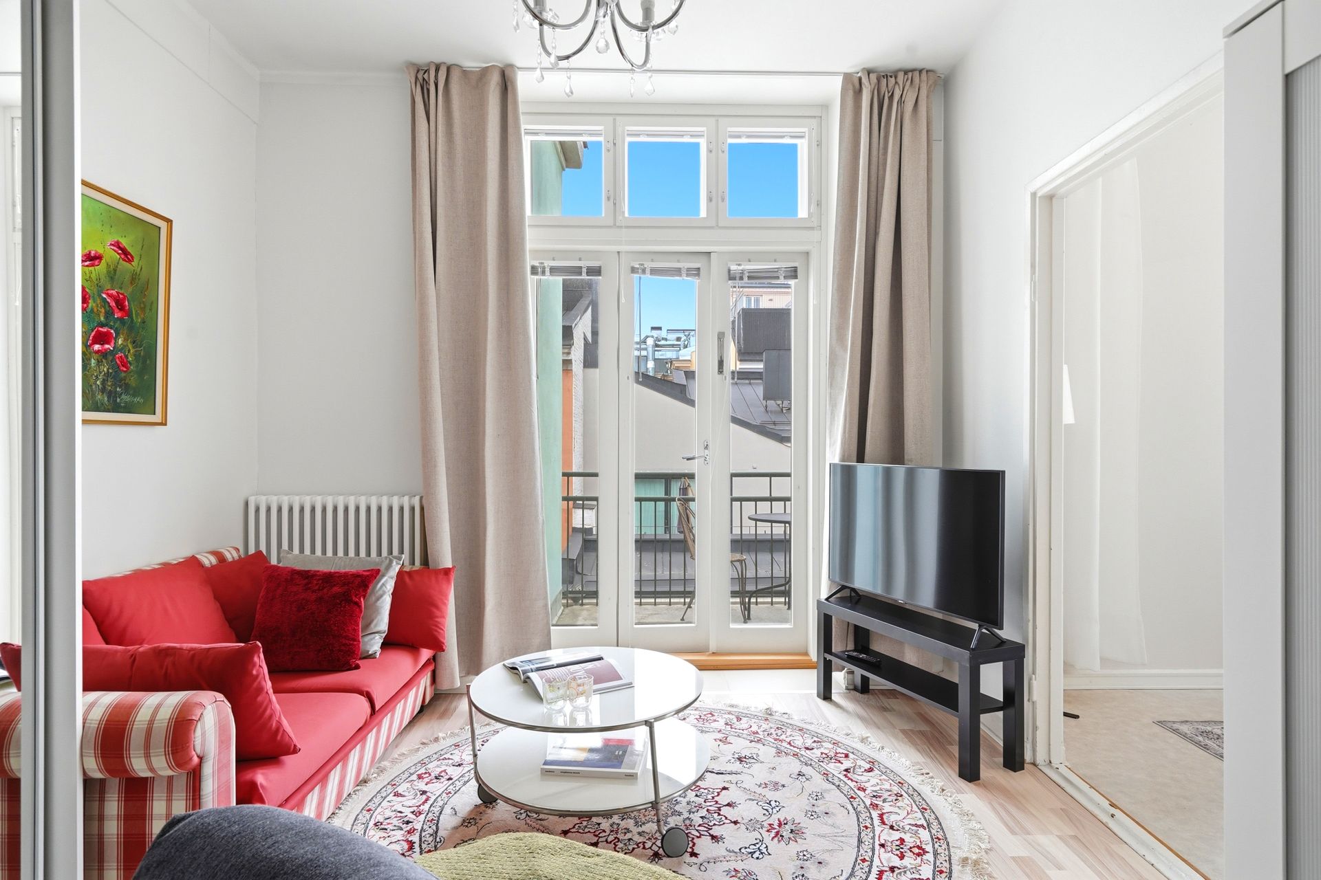 Ydinkeskustayksiö isolla parvekkeella