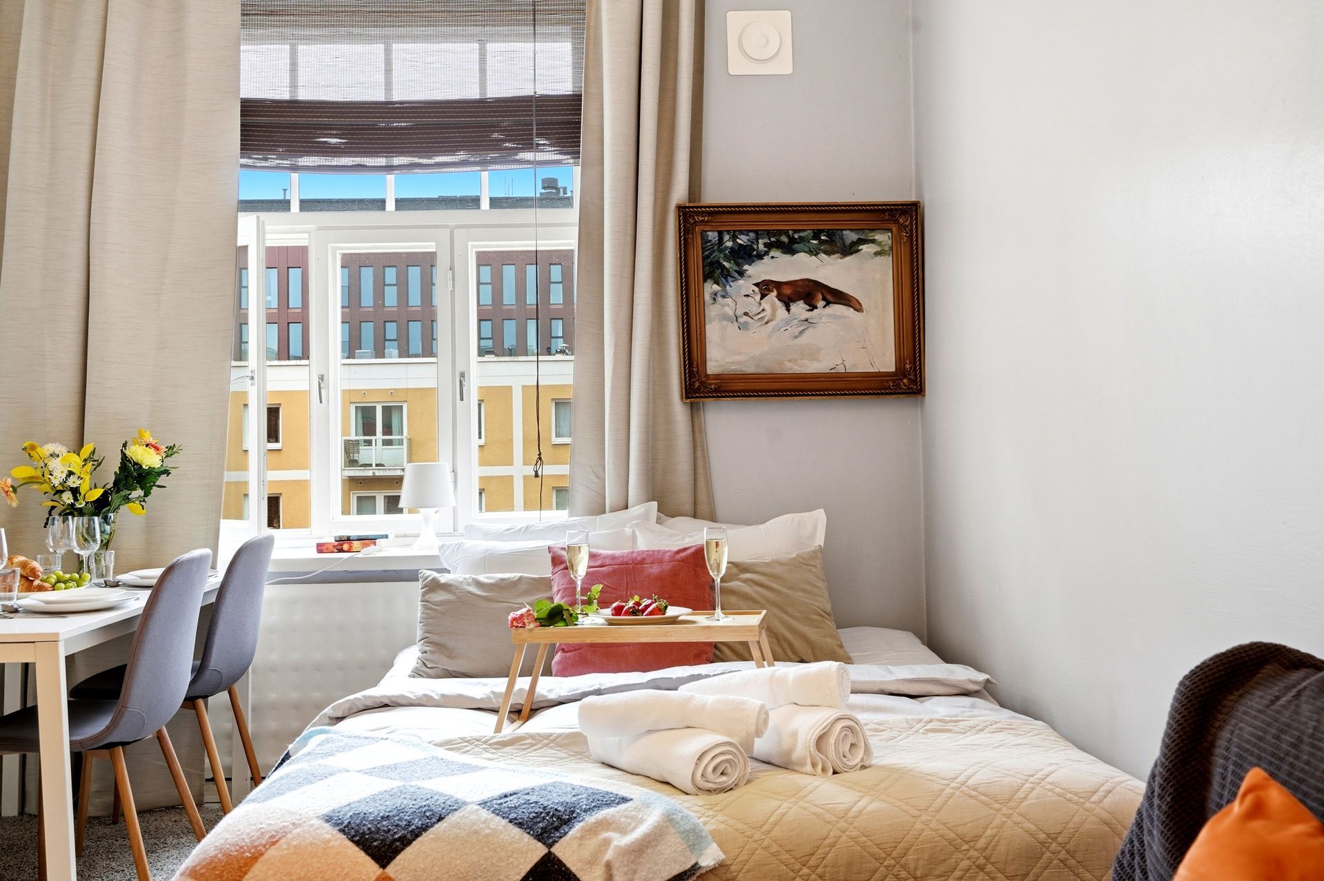 Spacious city center studio