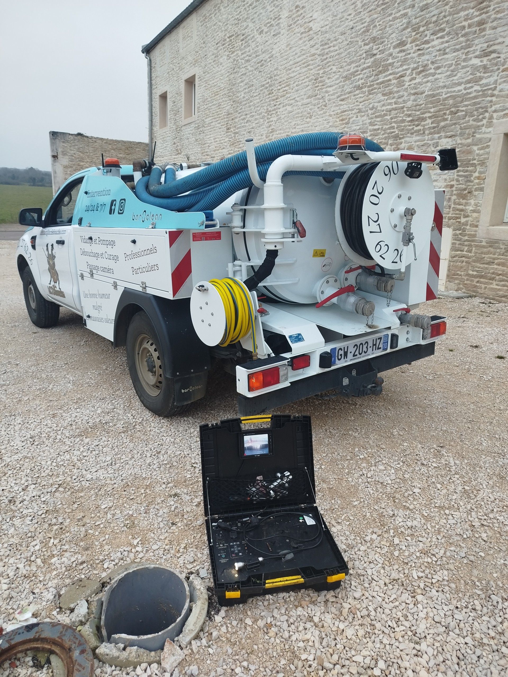 Le véhicule de l'entreprise et son système de pompage