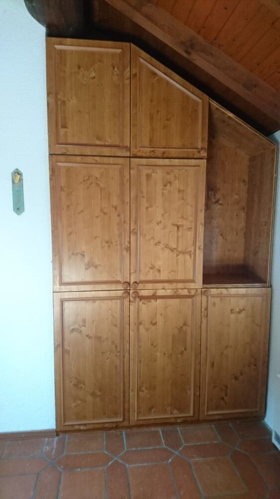 mobile in legno per sottotetto