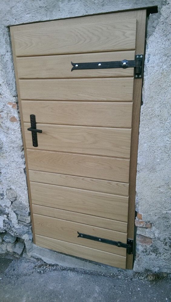porta in legno per esterni