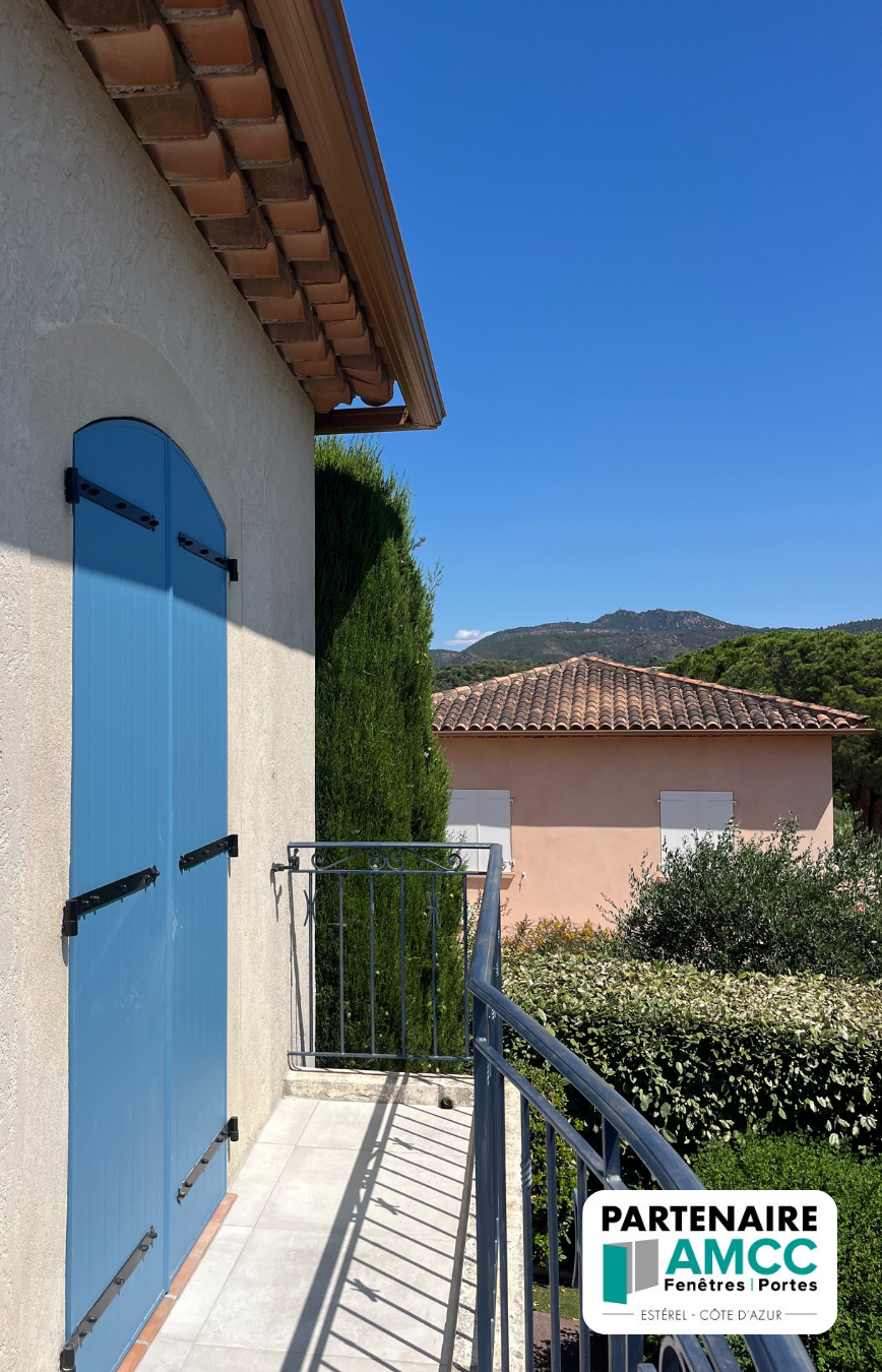 Porte d'intérieure en bois