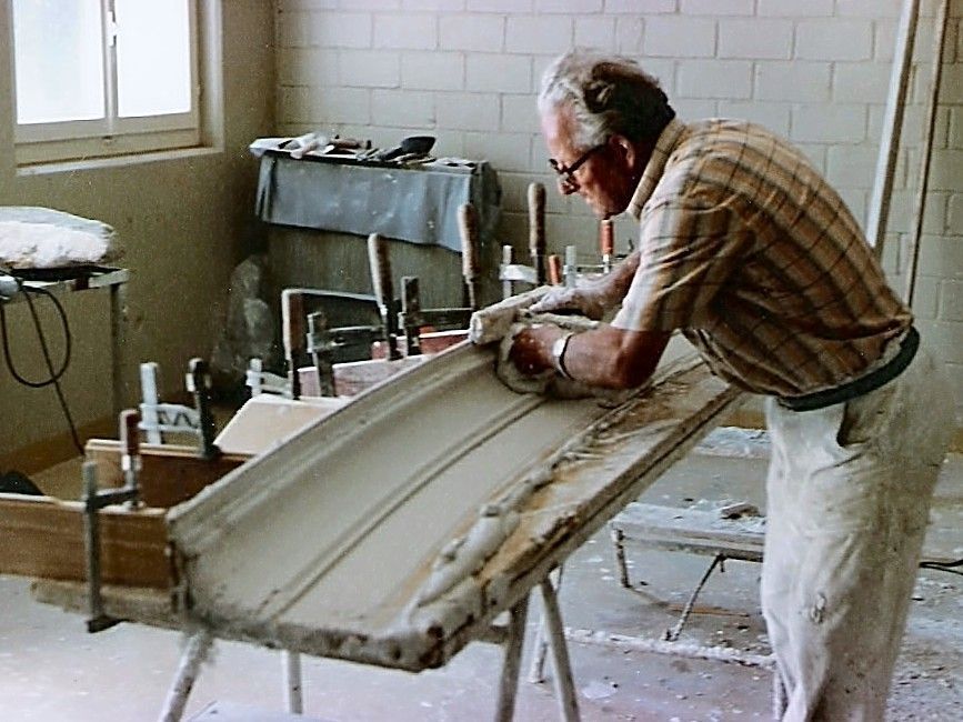 Werner beim Stuckziehen