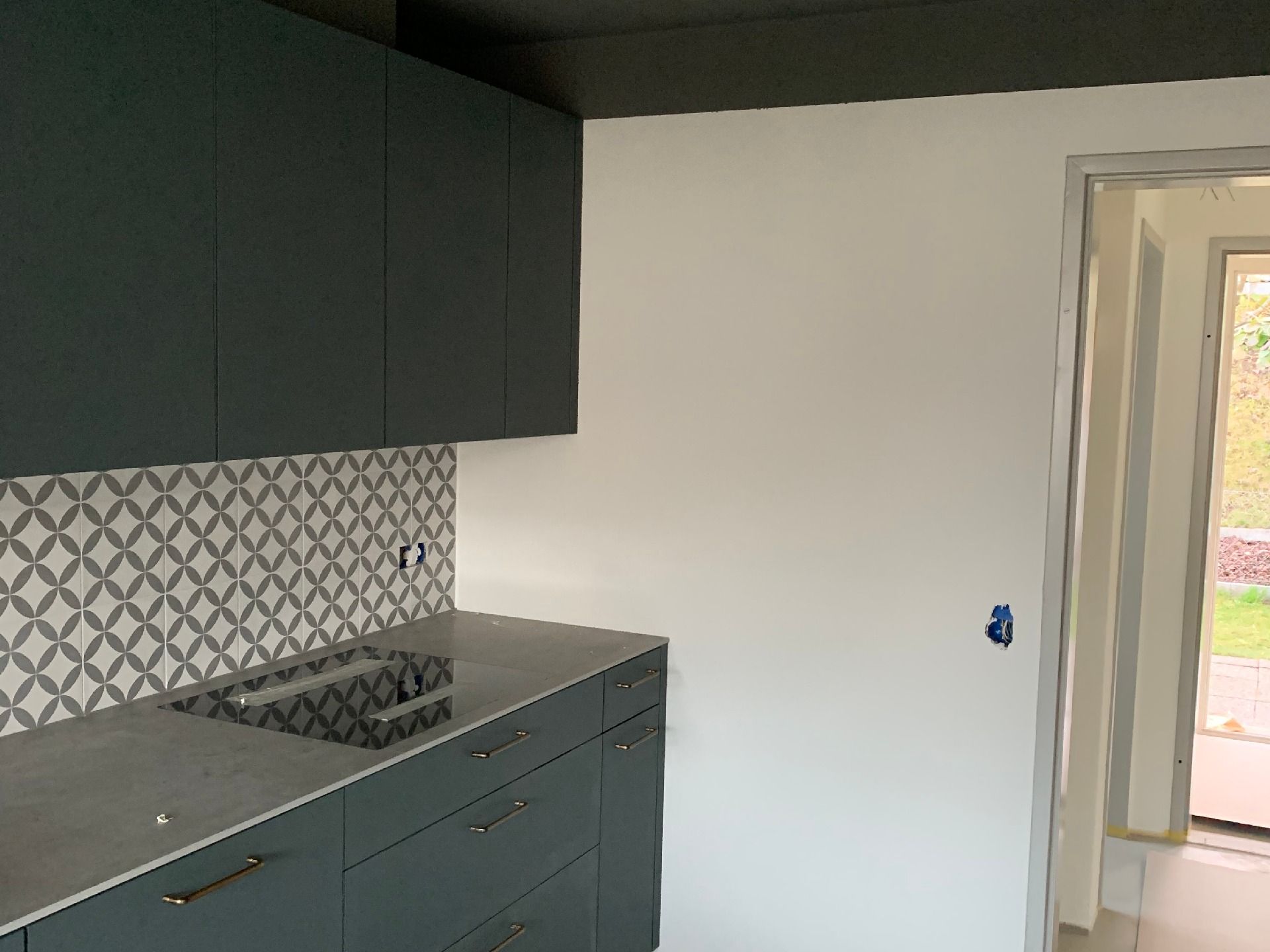 EFH - dunkel gestrichene Decke