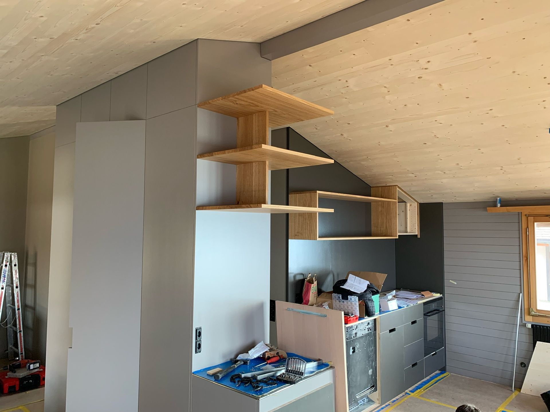 Küche - Wandgestaltung und Holzwerk mit Oelfarbe