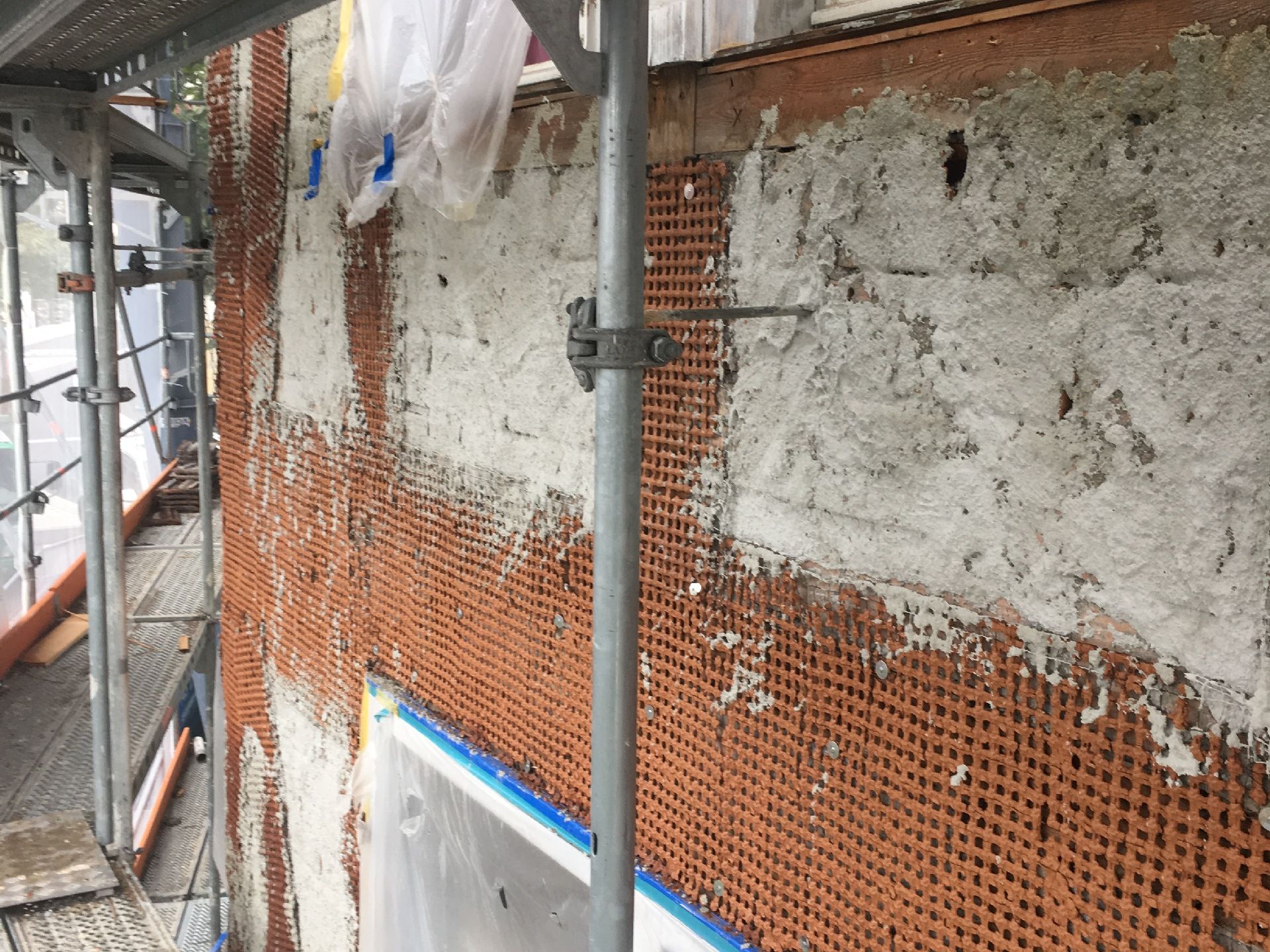 altes Wohnhaus Hilterfingen - Ziegelrabbitz auf ausgefachtes Riegelwerk