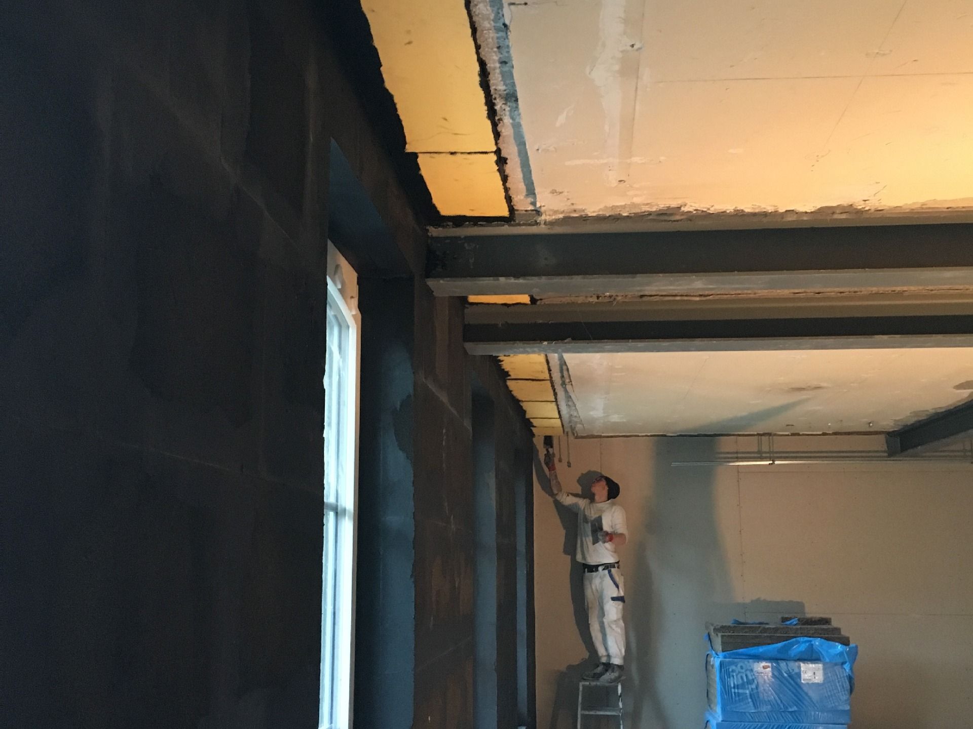 Hotel - Innenwärmedämmung mit bitumengeklebter FOAMGLAS-Platte