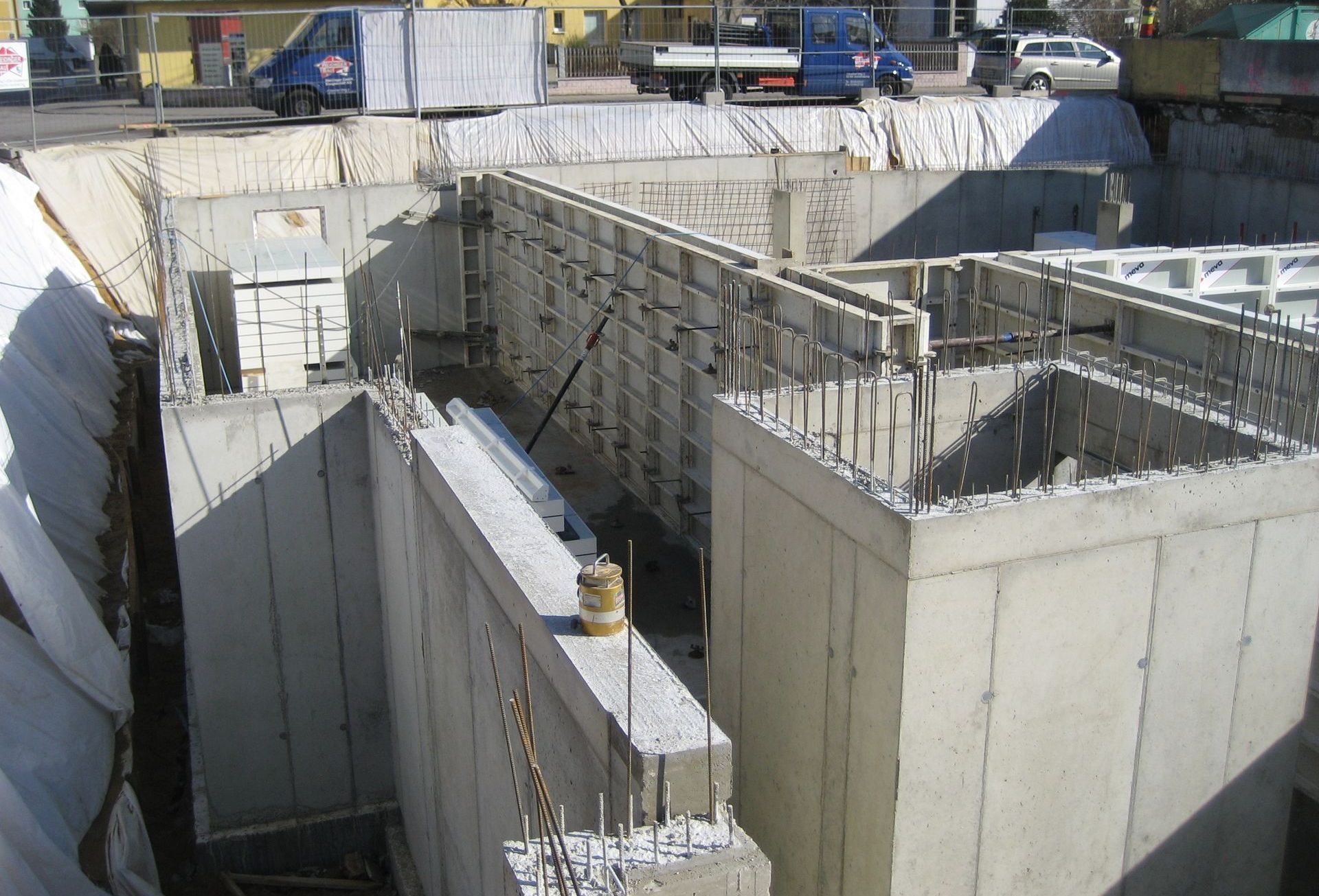 Bauleiter auf einer Baustelle