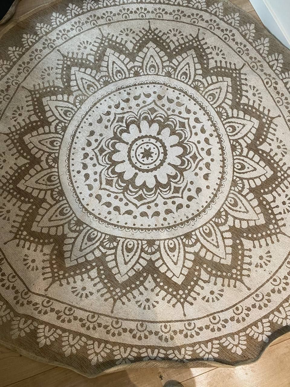 Tapis à motifs après le nettoyage