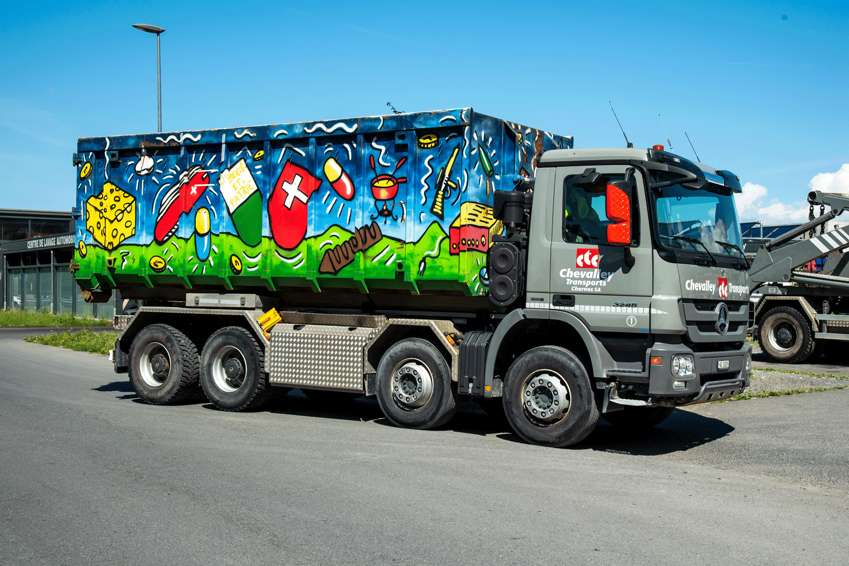 Camion 4 essieux multi-lift - Chevalley Transports Chernex SA