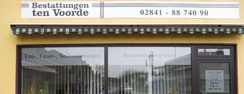 Gebäude Vorderansicht