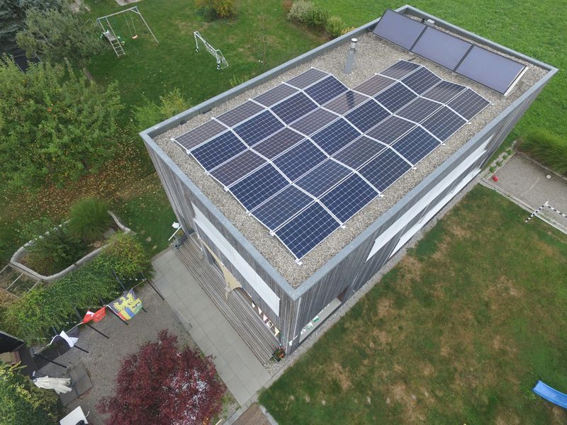 panneaux photovoltaïques en terrasse