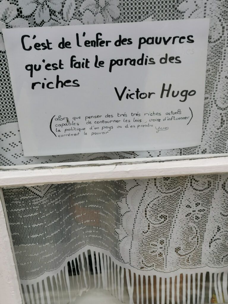 Victor Hugo: l'enfer des pauvres fait le paradis des riches. Ongelijkheid