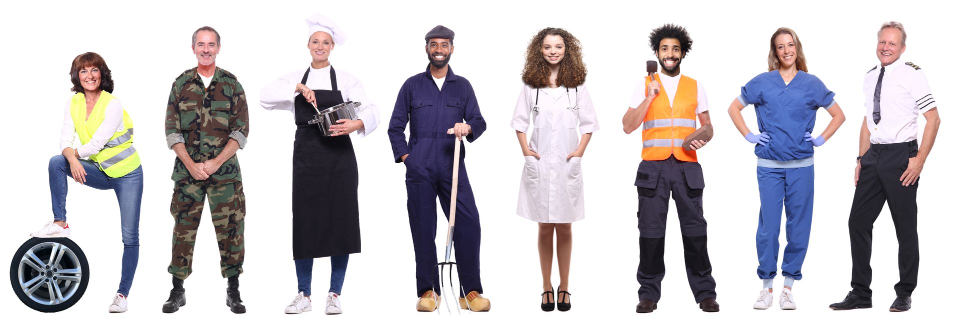 Des personnes en tenue de travail.