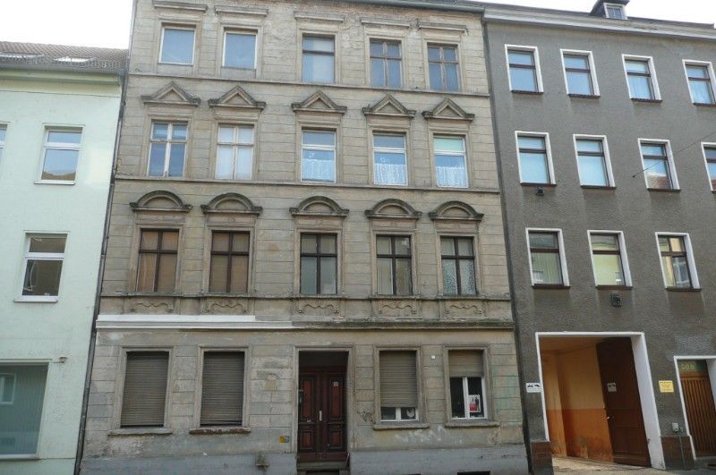 Sanierungsobjekt Altbau mit 4 Stockwerken.