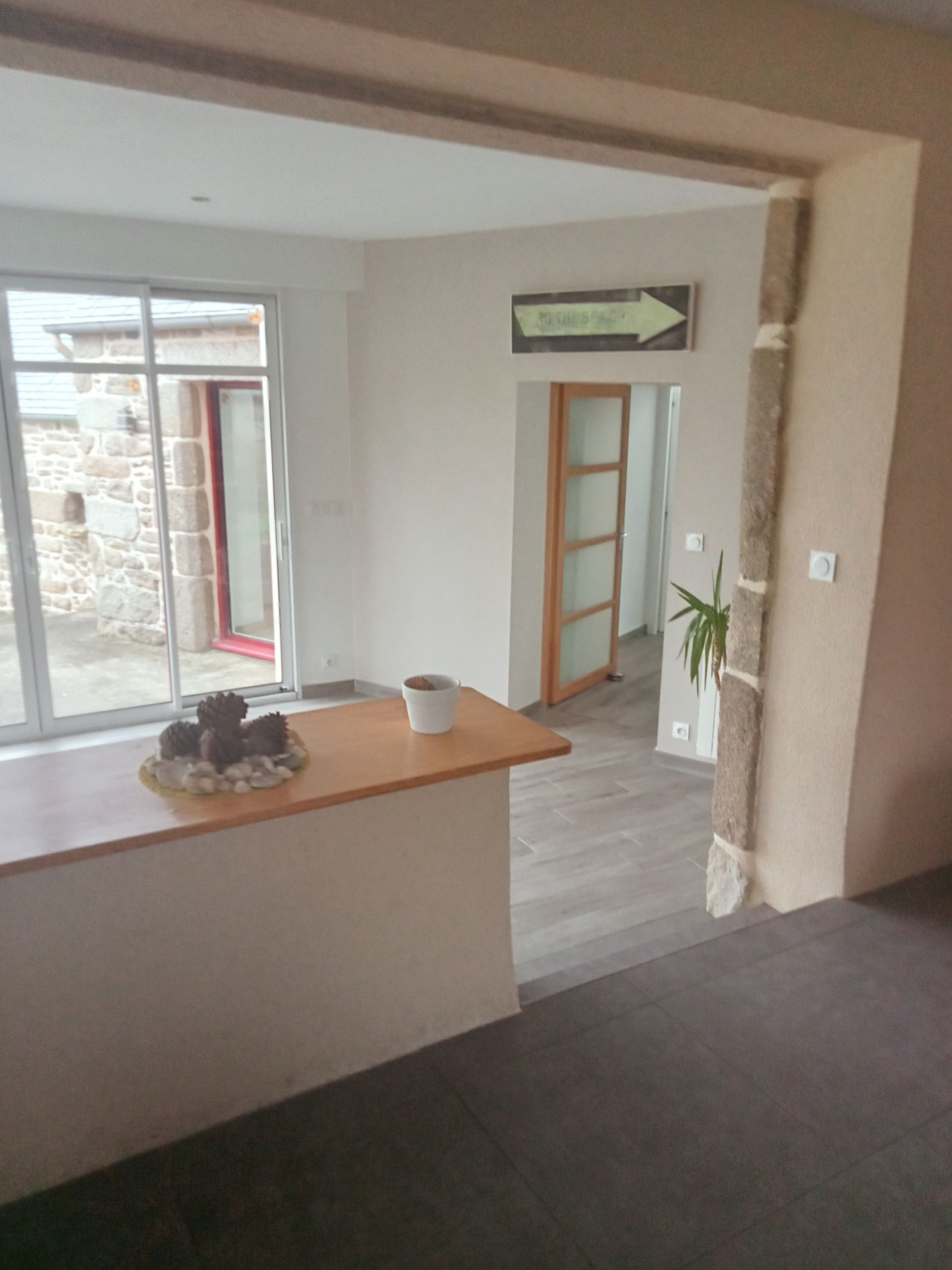 Intérieur du gîte lumineux