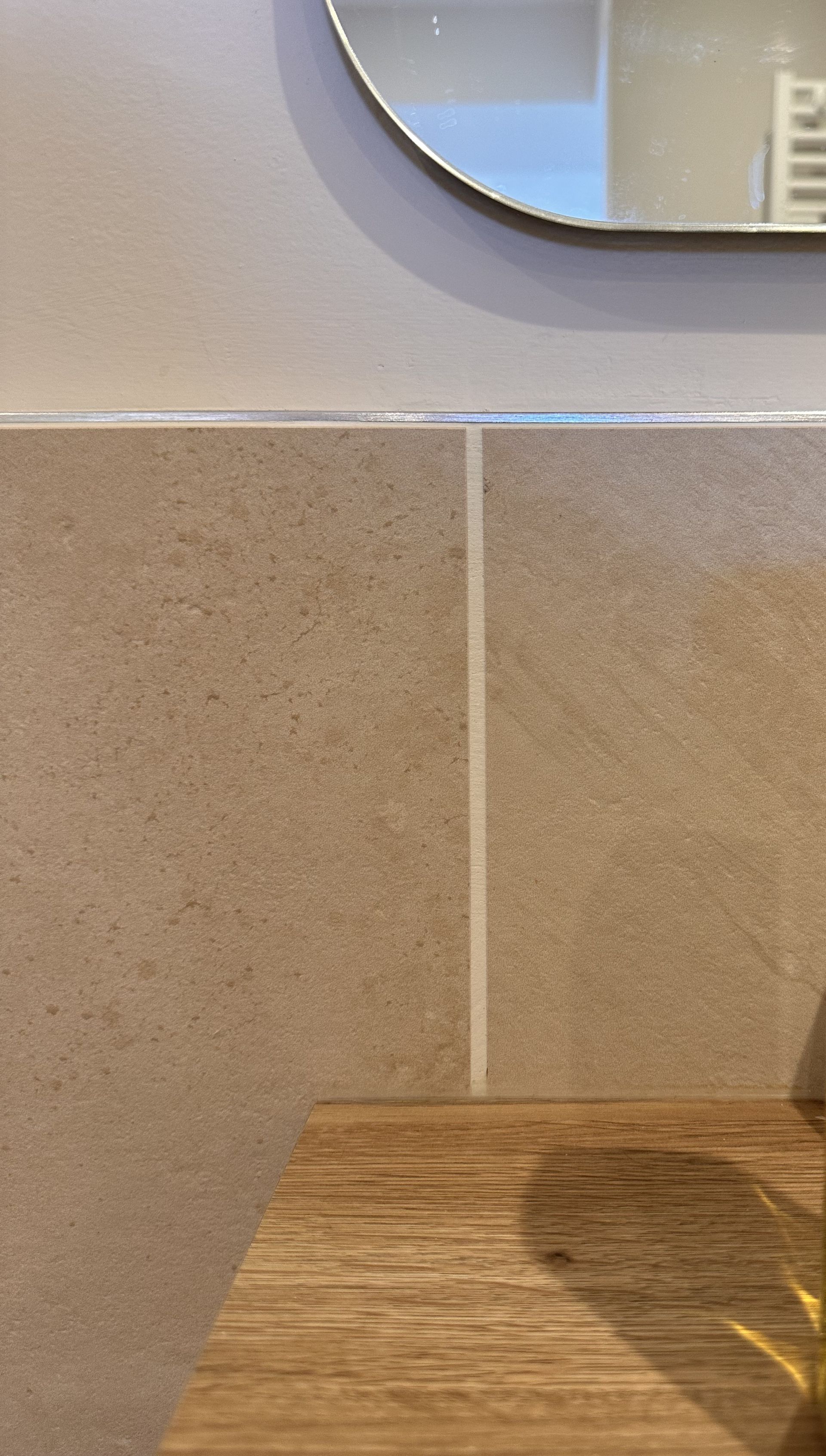 Détail de la faïence de la salle de bains