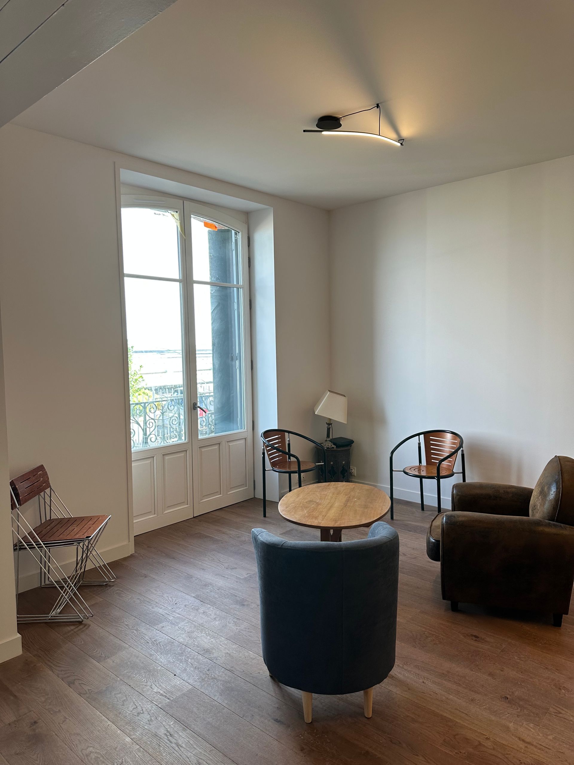 Murs repeints en blanc