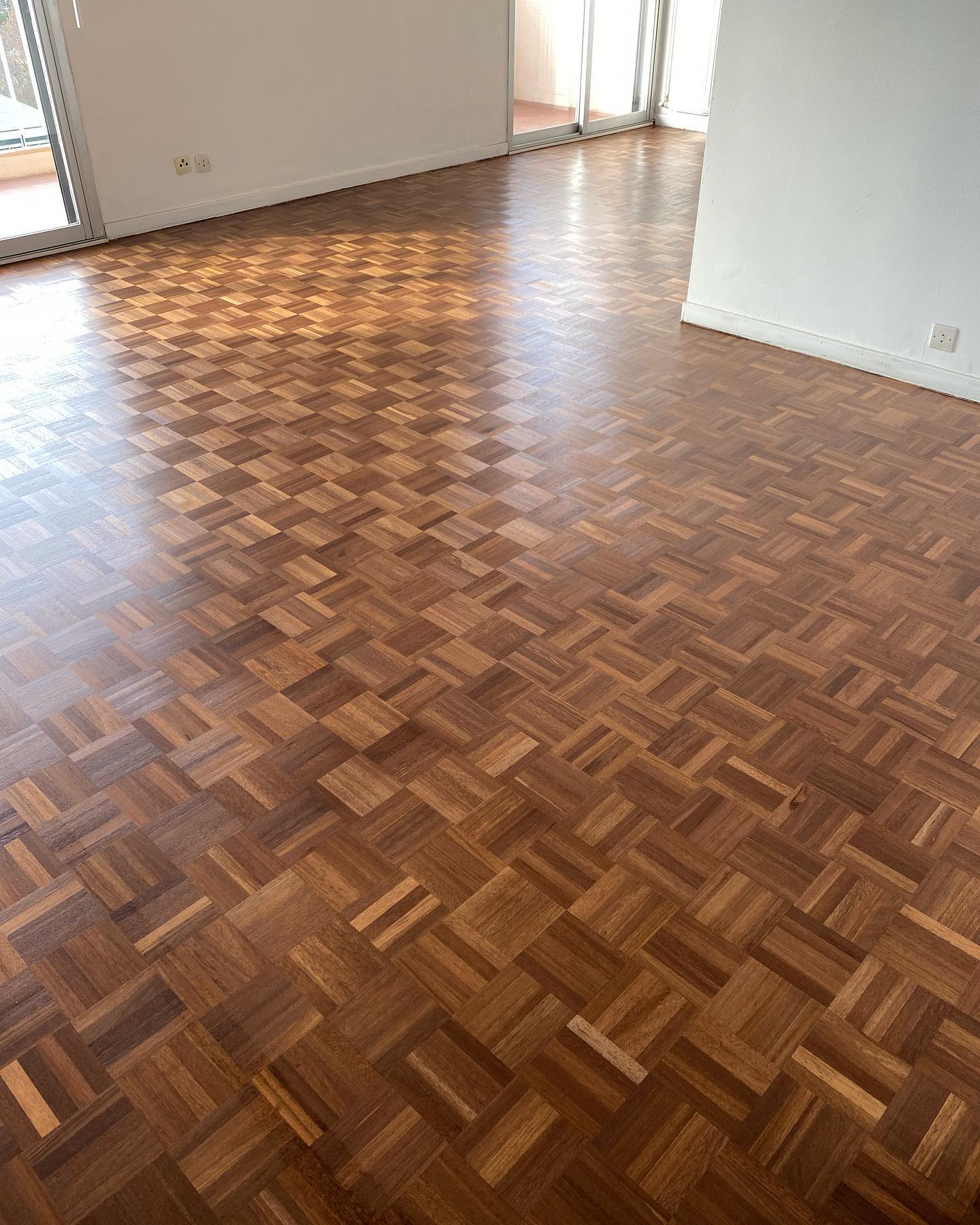 Parquet point de Hongrie