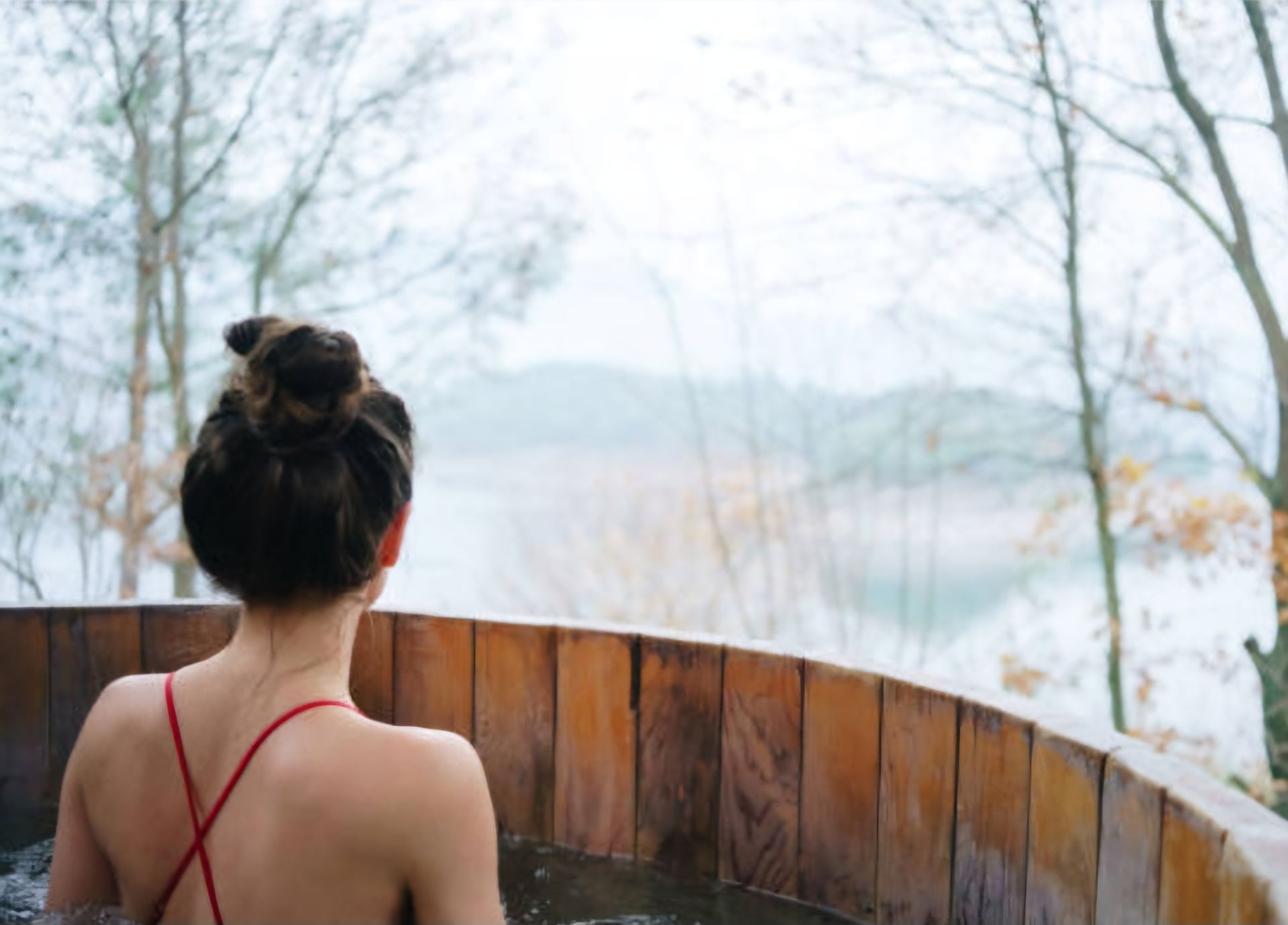 Bain nordique avec vue sur la nature